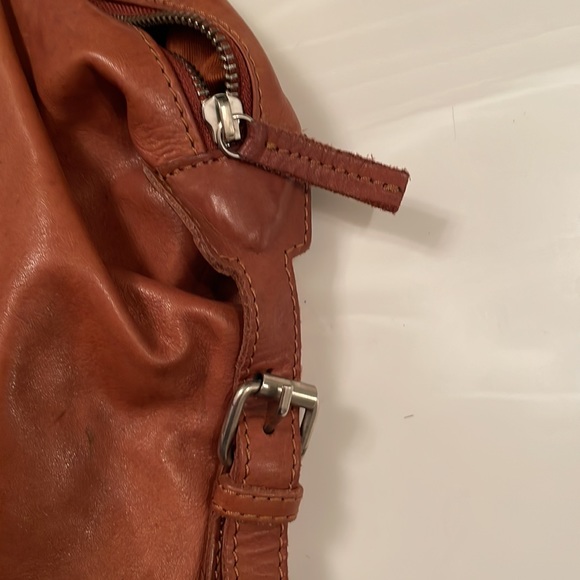 Beautiful premium leather satchel bag - Picture 8 of 11